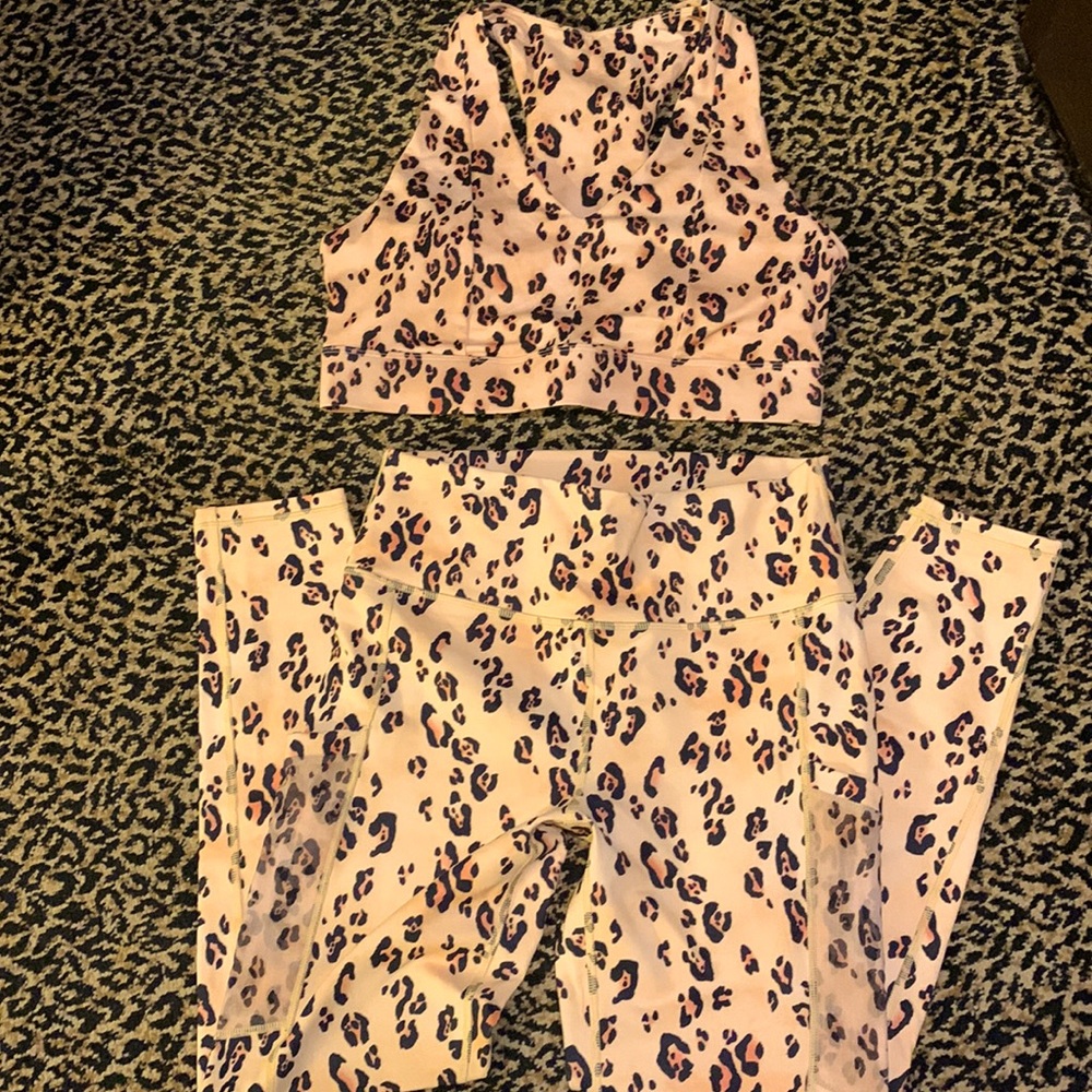 NWT Fabletics Two Piece Activewear